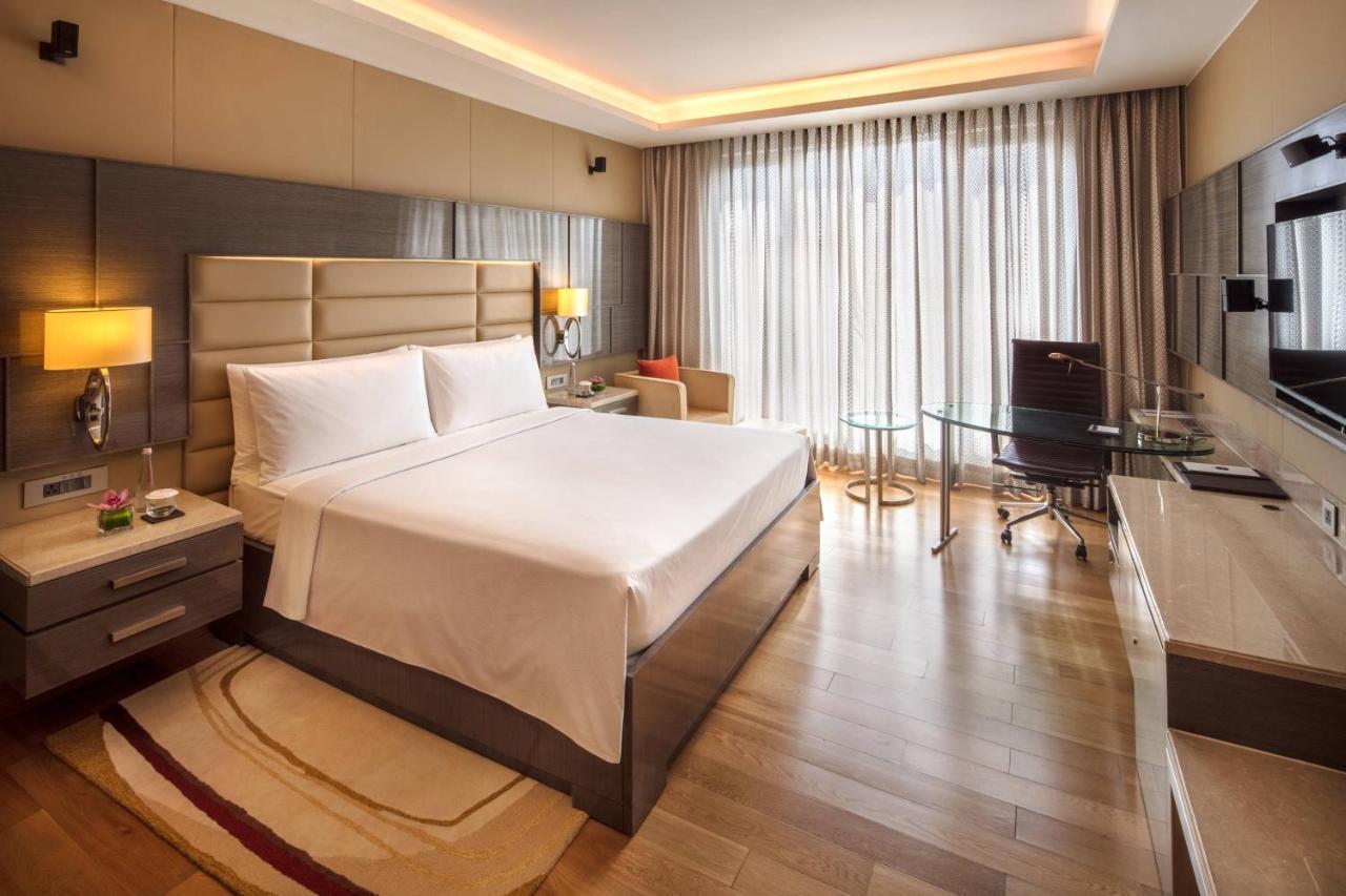 Hotel Jw Marriott Mumbai Sahar Airport Exteriér fotografie A room at the Taj Bengal